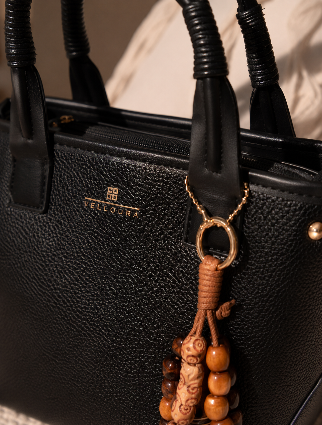 Noir Amara Tote