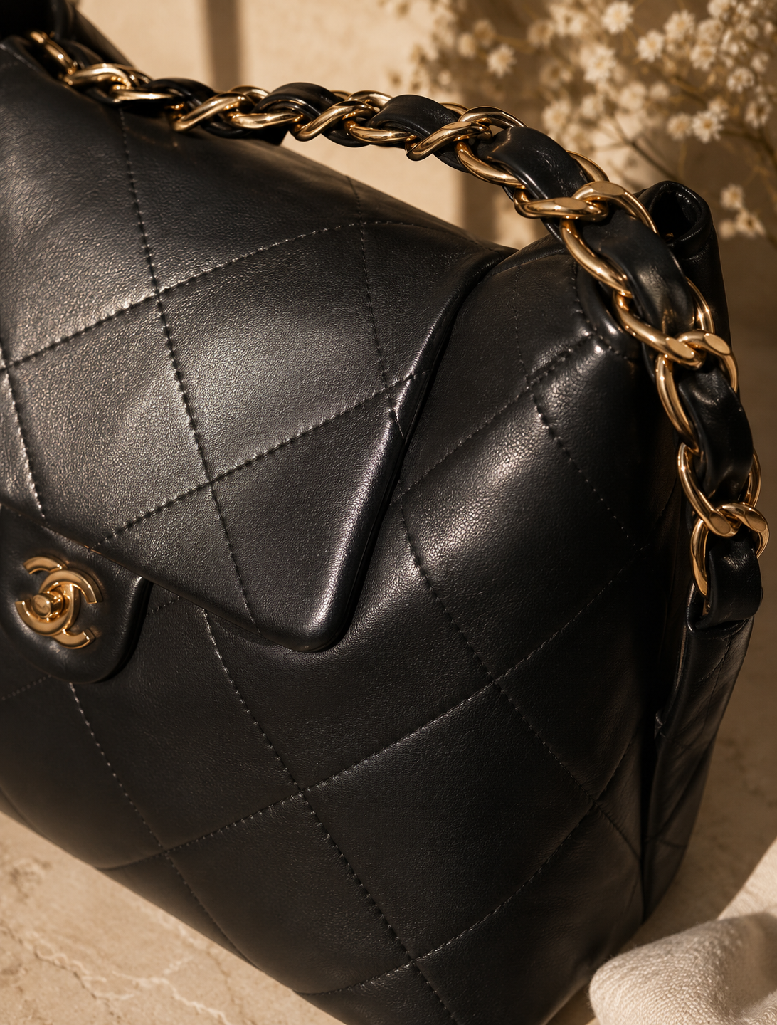 Noir Quilted Chain Hobo