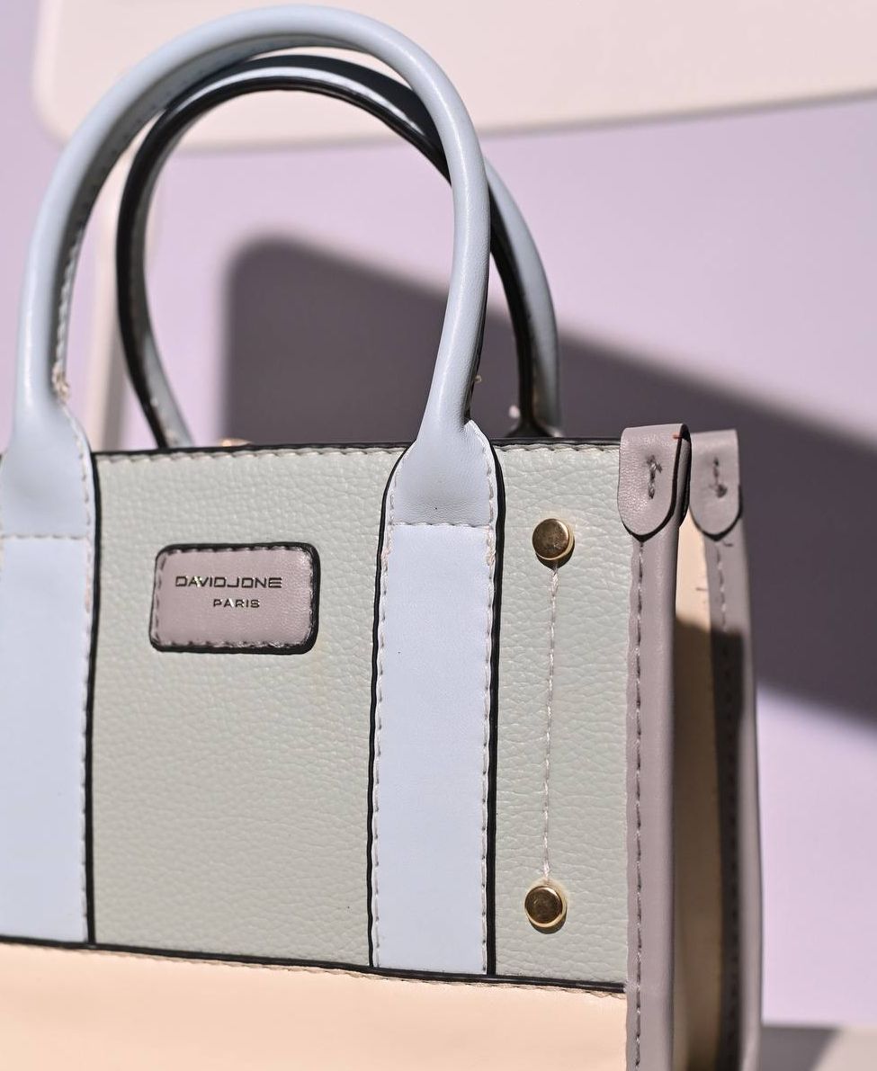 Noir Petite Luxe Tote