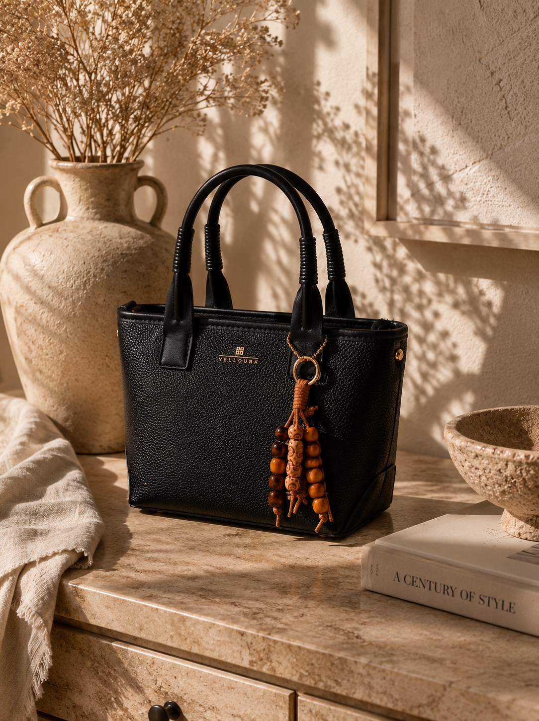 Noir Amara Tote