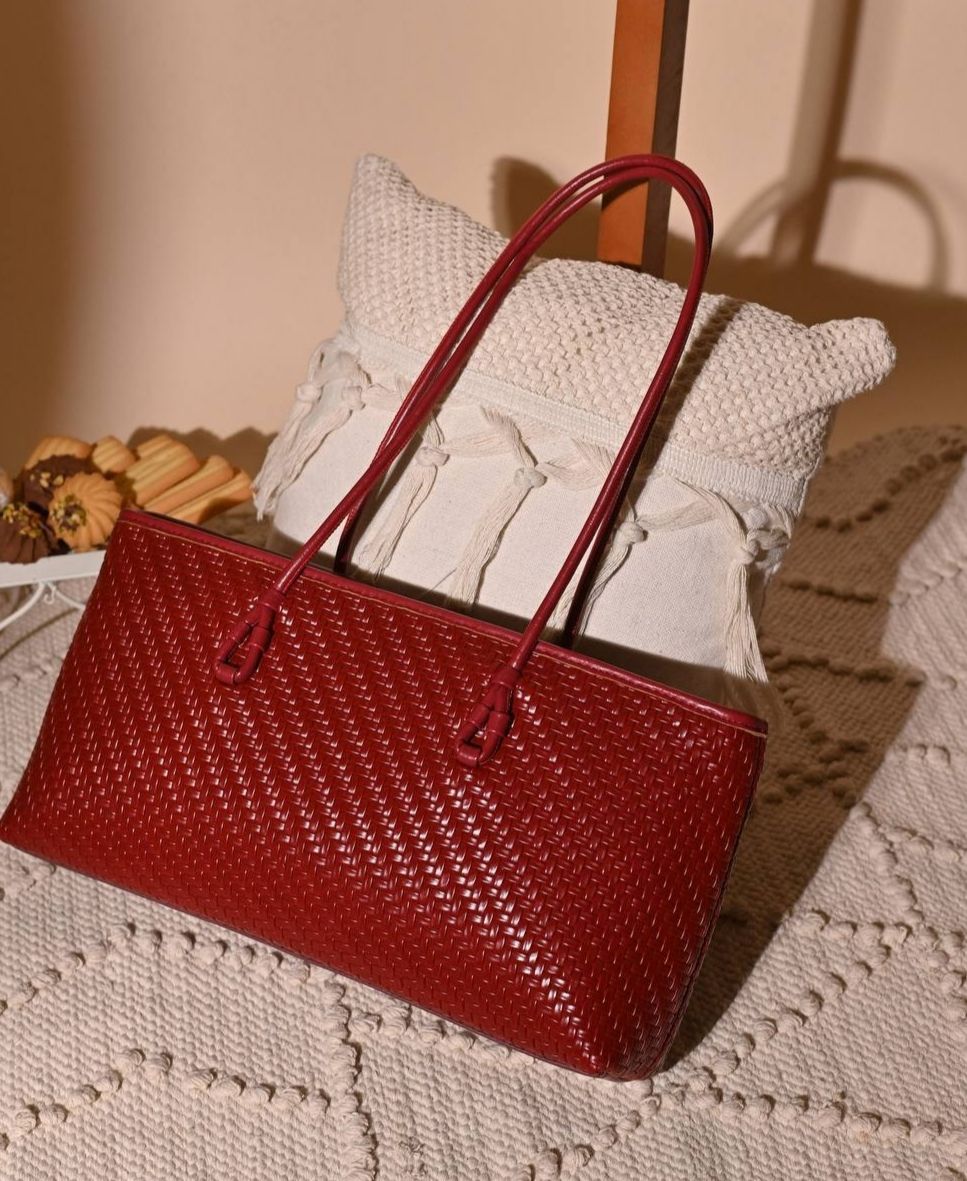 Noir Woven Tote