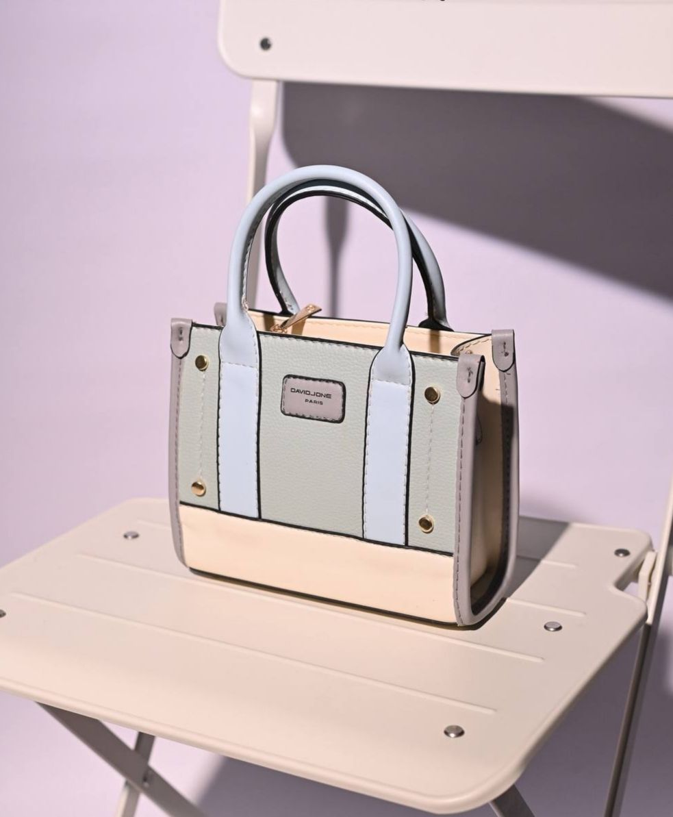 Noir Petite Luxe Tote